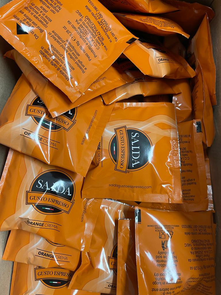 A real photo of Capsule Saida Gusto Espresso Compatibili con Nespresso, miscela Orange Crema by Antonio (1)